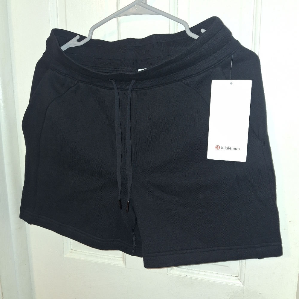 lululemon athletica Scuba shorts 5 Inch Inseam